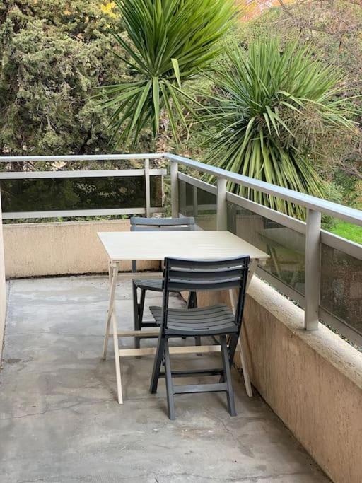 شقة نيس  في Studio Avec Terrasse, Vue Sur Jardin المظهر الخارجي الصورة